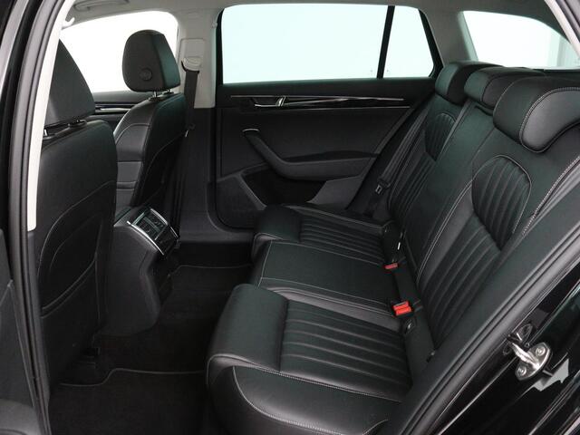 Skoda SUPERB 1.4 TSI iV Laurin & Klement | Panoramadak | Leder | Adaptive cruise | Canton Sound | Stoelverwarming | Standkachel | Carplay | Camera | Full LED | Memory