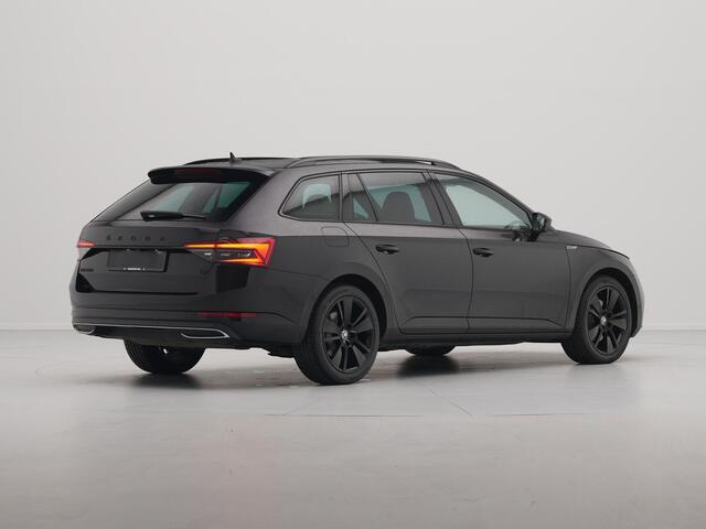 Skoda SUPERB Combi 1.4 TSI iV 204pk Sportline Business Panorama Trekhaak Navigatie Dode hoek ass. 86