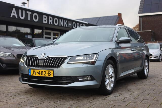 Skoda SUPERB Combi 1.4 TSI ACT AUTOMAAT | NAVI | CARPLAY | TREKHAAK