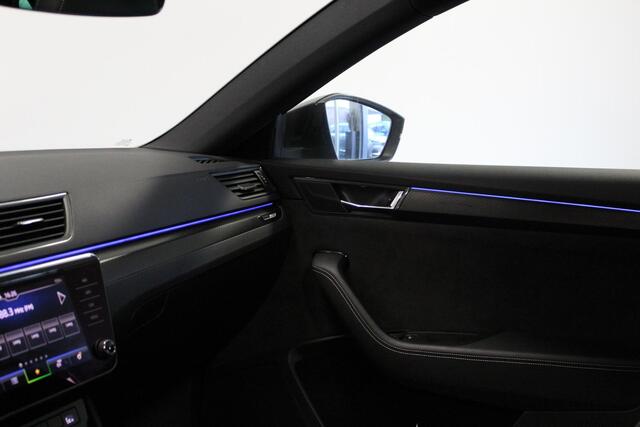 Skoda SUPERB Combi 1.4 TSI iV Sportline Business | PANO | WEGKL-TRHAAK | CARPLAY | E-KLEP | CAMERA | STOEL-VERW | CRUISE |