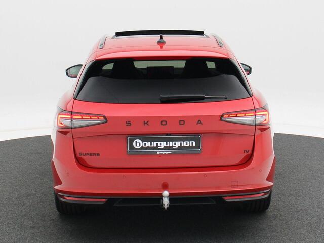 Skoda SUPERB Combi Sportline Business 1.5 TSI PHEV 204 PK | Panoramadak | Trekhaak | Head-up display | Stoelverwarming voor en achter