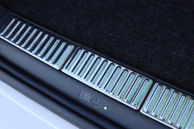 Skoda SUPERB Combi 1.4 TSI iV Business Edition Plus DSG6 218pk