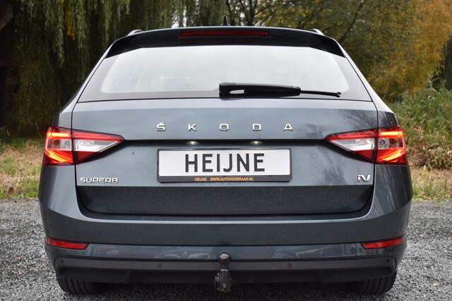 Skoda SUPERB Combi iV 218PK DSG HYBRID BUSINESS TREKHAAK/NAVI/VIRTUAL