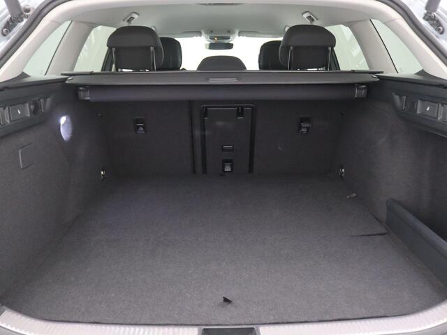 Skoda SUPERB Combi 1.5 TSI PHEV Business Edition 204PK DSG Matrix LED verlichting, Achteruitrijcamera, Adaptieve Cruise Controle, 18" LM Velgen, Navi, Keyless, Alarm, Side Assist