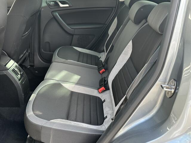 Skoda YETI 1.4 TSI Grt JOY Navi Ecc Pdc Camera Trekhaak St.verwarming