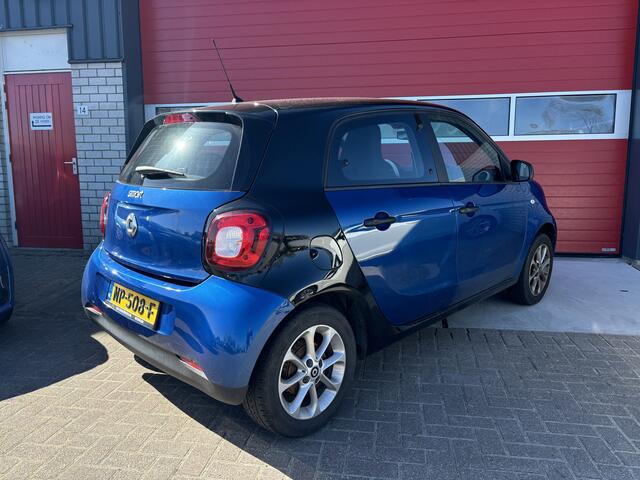 Smart FORFOUR 1.0 Pure CLIMA / / CRUISE / BLUETOOTH / ELEK RAMEN / NL-AUTO