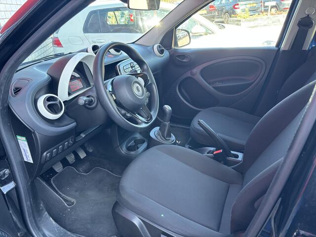 Smart FORFOUR 1.0 Pure CLIMA / / CRUISE / BLUETOOTH / ELEK RAMEN / NL-AUTO