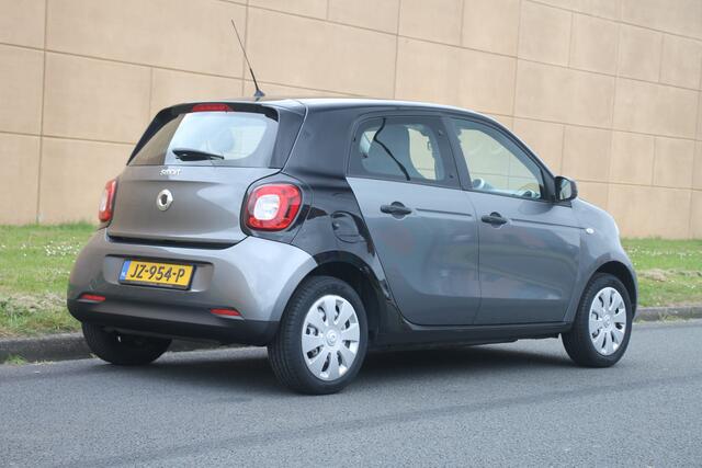 Smart FORFOUR 1.0 Pure