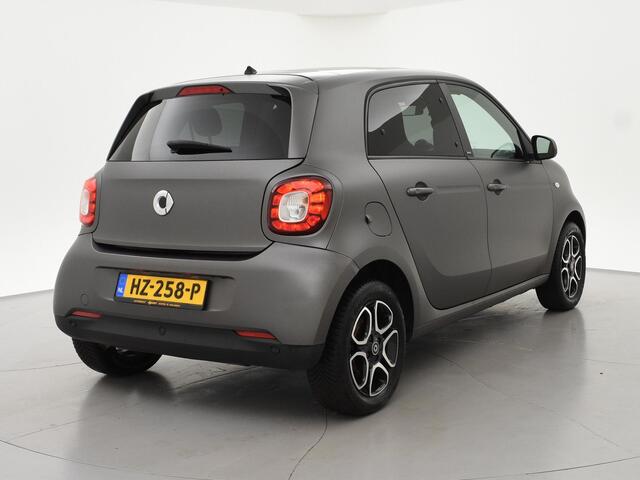 Smart FORFOUR 1.0 PASSION MAT GRIJS + PANORAMADAK | NAVIGATIE | CLIMATE | CRUISE | LMV | PRIVACY GLASS