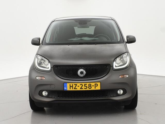 Smart FORFOUR 1.0 PASSION MAT GRIJS + PANORAMADAK | NAVIGATIE | CLIMATE | CRUISE | LMV | PRIVACY GLASS
