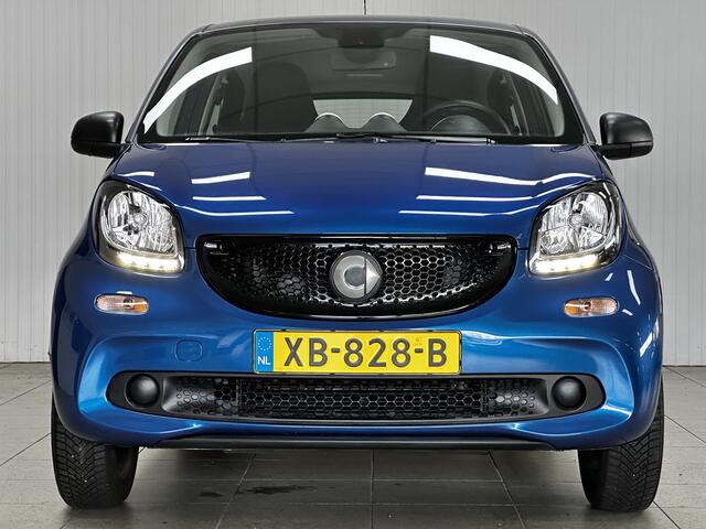 Smart FORFOUR 1.0 Business Solution/ 15'' LMV/ Clima/ Cruise/ Elek. pakket/ Isofix/ Bluetooth/ Multi. Stuur/ AUX & USB/ LED Dagrijverl.