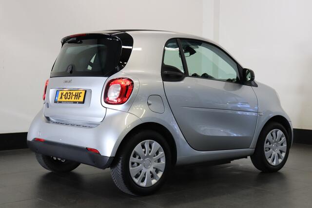 Smart FORTWO EQ Comfort 60KW | A/C Climate | Cruise | Stoel verw. | ¤ 10.950,- Incl. BTW