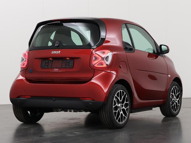 Smart FORTWO EQ comfort plus EQ Comfort PLUS 18 kWh Smart fortwo EQ comfort plus EQ Comfort PLUS | Bodypanels in carmine RED (metallic)