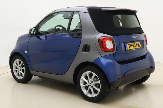 Smart FORTWO cabrio 1.0 Perfect Automaat Cabriolet | Climate control Stoelverwarming | Lichtmetalen velgen | Weinig kilometers | Radio | Bluetooth