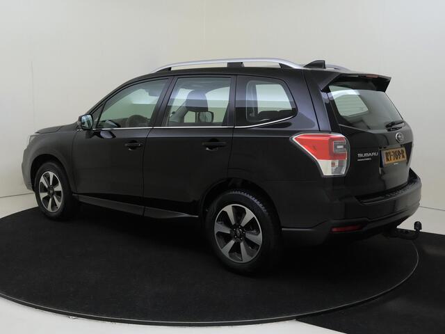 Subaru FORESTER 2.0 150 PK Luxury Navigatie | Camera| Panorama dak | Trekhaak | Unieke Auto | Lichtmetalen Velgen | 2e eigenaar