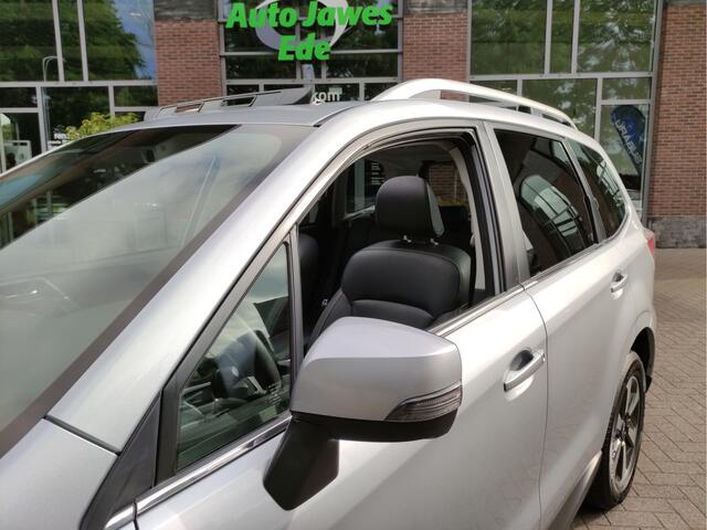 Subaru FORESTER 2.0 Premium Trekhaak - Leder - Panoramadak - Achteruitrijcamera - NL auto - Dealer onderhouden