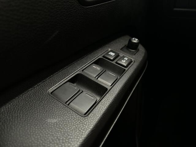 Suzuki IGNIS 1.2 Smart Hybride Style [ CRUISE I NAVI I CLIMMA I CAMERA ]