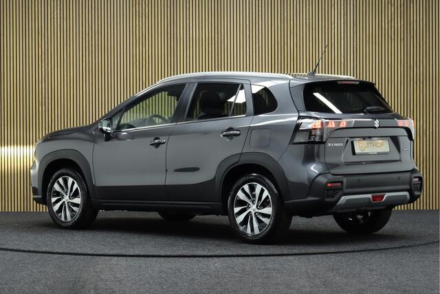 Suzuki S-Cross 1.5 Hybrid Automaat Style | ¤ 3.100,- Demo voordeel! | Adaptive-cruise | Panoramadak | 360 Camera | Parkeerhulp | Leder | Navigatie | Dodehoekdetectie