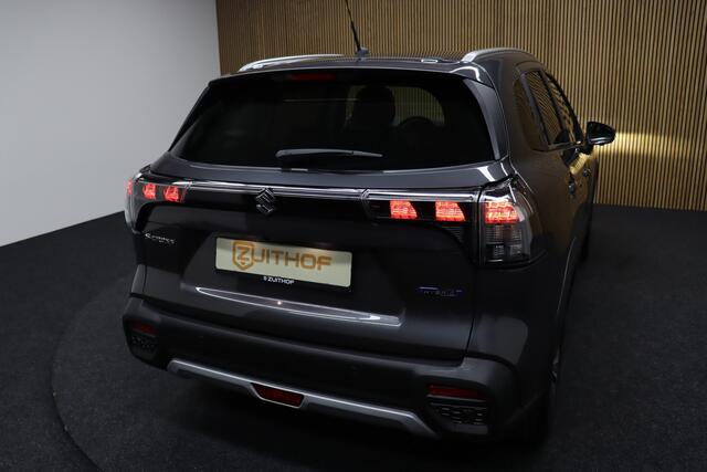 Suzuki S-Cross 1.5 Hybrid Automaat Style | ¤ 3.100,- Demo voordeel! | Adaptive-cruise | Panoramadak | 360 Camera | Parkeerhulp | Leder | Navigatie | Dodehoekdetectie