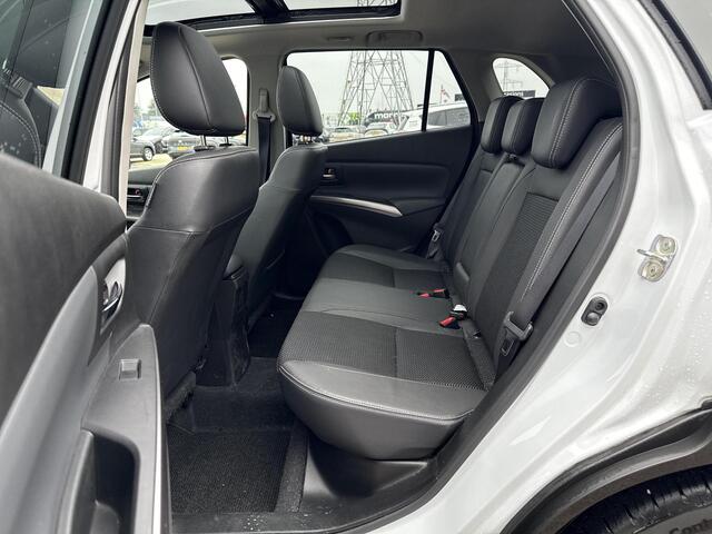 Suzuki S-Cross 1.4 Boosterjet Style Smart Hybrid ** NAVIGATIE/ PANORAMA DAK/ DODEHOEK DETECTIE/ 36 MAANDEN GARANTIE**