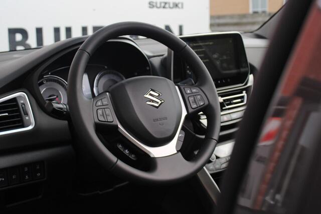 Suzuki S-Cross 1.4 Boosterjet Style Smart Hybrid 6 Jaar Garantie! Elektrisch Panoramadak, 360° Camera, Navigatie, Parkeersensoren Voor en Achter, All-Season Banden