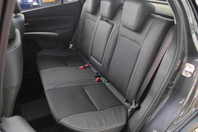 Suzuki S-Cross 1.4 Boosterjet Style Smart Hybrid 6 Jaar Garantie! Elektrisch Panoramadak, 360° Camera, Navigatie, Parkeersensoren Voor en Achter, All-Season Banden