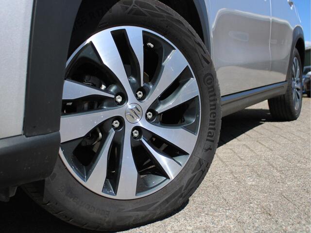 Suzuki S-Cross 1.5 Hybrid AllGrip Style Automaat Rondomzicht Camera, Leder/Stof Bekleding, Adaptieve Cruise en Climate Control