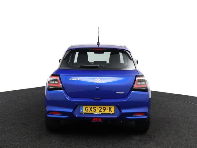 Suzuki SWIFT 1.2 Comfort Smart Hybrid | 17 Inch Velgen | Navigatie | Adaptieve Cruise Control | Parkeersensoren | DAB |