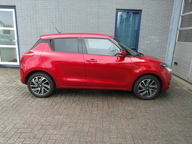 Suzuki SWIFT 1.2 Style Smart Hybrid Inclusief Afleveringskosten