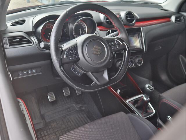 Suzuki SWIFT 1.4 Sport Smart Hybrid | Cr.Control | Stoelverw | Navi | BT | Camera | ECC | 17"LMV | LED |