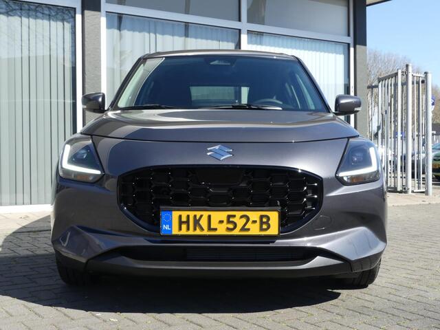 Suzuki SWIFT 1.2 Style Smart Hybrid, Automaat CVT Navigatie, Stoelverwarming, Camera, Apple CarPlay, Android Auto
