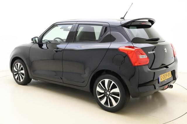 Suzuki SWIFT 1.0 Stijl Smart Hybrid 111pk | Navigatie | Adaptive Cruise Control | Climate Control | Camera | Achterspoiler | Stoelverwarming | Lichtmetalen Velgen