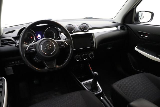 Suzuki SWIFT 1.2 Stijl Smart Hybrid 90pk | Navigatie | Climate Control | Camera | Lichtmetalen Velgen | Cruise Control Adaptief | Stoelverwarming | 1e Eigenaar