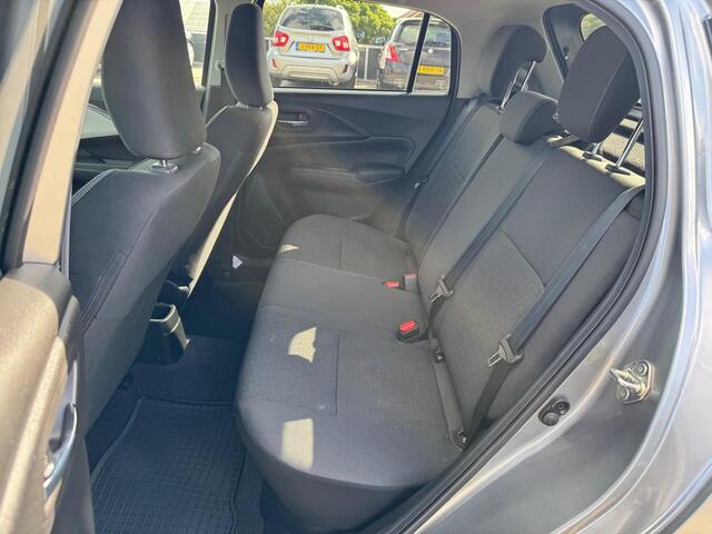 Suzuki SWIFT 1.2 Style Hybrid | Clima | Elek. spiegels | Navi |