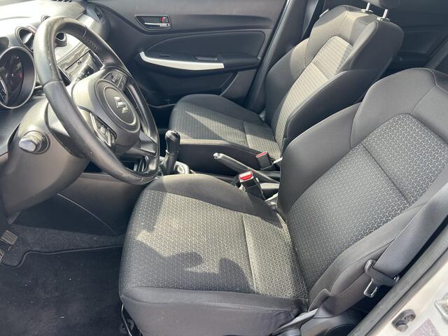 Suzuki SWIFT 1.2 Stijl Smart Hybrid | Nieuw Binnen! | Cruise | Camera | Navi