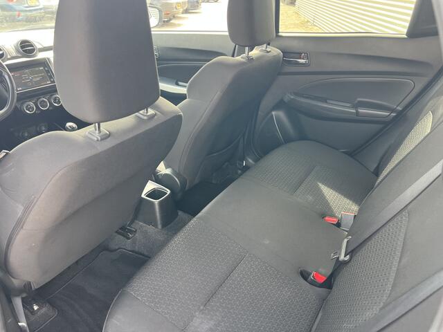 Suzuki SWIFT 1.2 Stijl Smart Hybrid | Nieuw Binnen! | Cruise | Camera | Navi