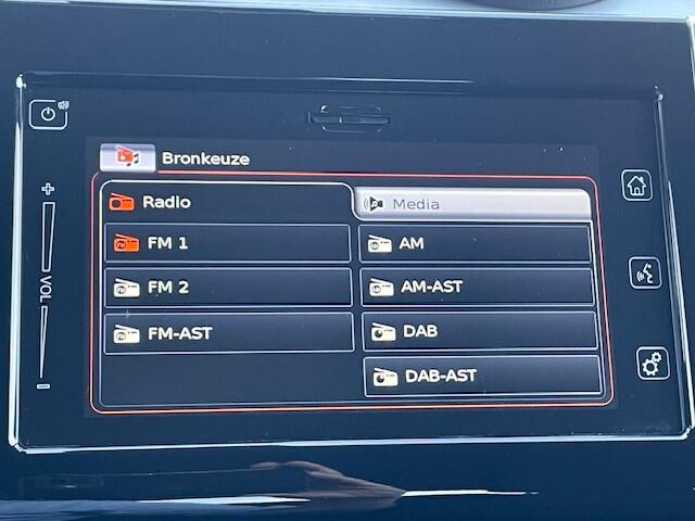 Suzuki SWIFT 1.2 Style Smart Hybrid Navigatie, Climate Control, Adaptive Cruise Control, LED, 16"Lm, Achteruitrijcamera, Keyless Entry