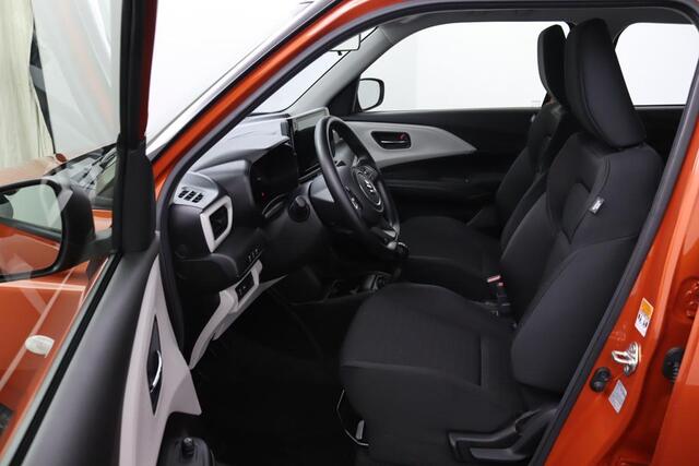 Suzuki SWIFT 1.2 Comfort Smart Hybrid | ¤2300 Korting | Rijklaarprijs | Navigatie | Keyless Entry | 6 Jaar Garantie |