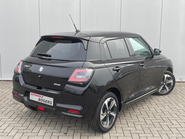 Suzuki SWIFT 1.2 Style Smart Hybrid Navigatie, Climate Control, Cruisecontrol, 16"Lm, Stoelverwarming, Keyless Entry, Achteruitrijcamera