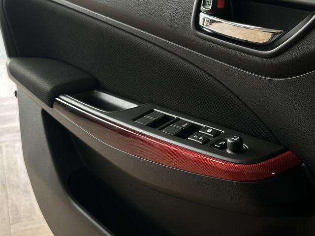 Suzuki SWIFT 1.4 140pk Sport | Navi | 17" | Carplay | Stoelverwarming | Camera | Volledig elk jaar onderhouden