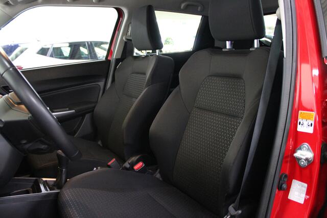 Suzuki SWIFT 1.2 Stijl Smart Hybrid / Trekhaak / Camera / Navigatie /