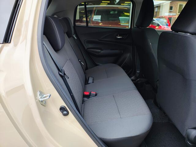 Suzuki SWIFT 1.2 STYLE SMART HYBRID AUTOMAAT Beschikbaar! | Met 6 JAAR GARANTIE! |