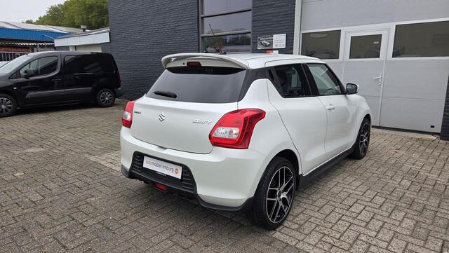 Suzuki SWIFT 1.0 Sportline | SPOILERPAKKET | Android/CarPlay | STOELVERWARMING | DEALER ONDERHOUDEN