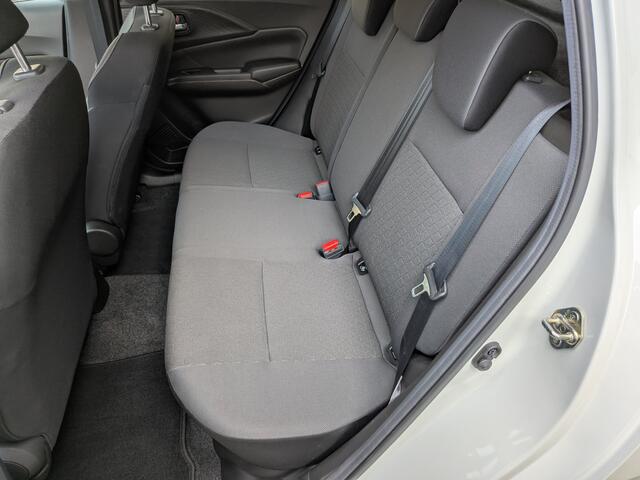 Suzuki SWIFT 1.2 Style Smart Hybrid,Navi,Camera.