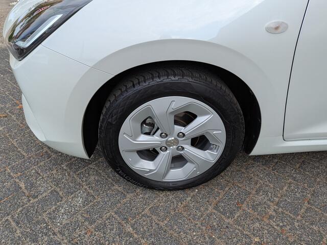 Suzuki SWIFT 1.2 Style Smart Hybrid,Navi,Camera.