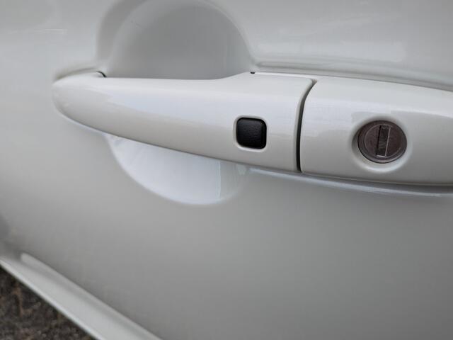 Suzuki SWIFT 1.2 Style Smart Hybrid,Navi,Camera.