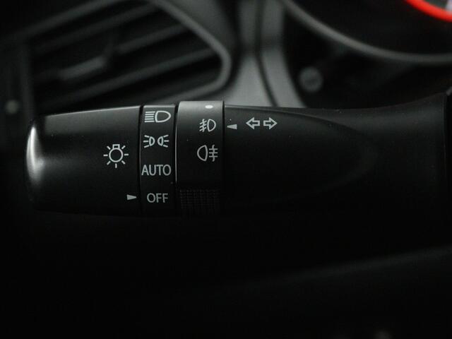 Suzuki SWIFT 1.2 Stijl Smart Hybrid | Apple Carplay / Android Auto (Navigatie) | Climate Control | Stoelverwarming | Achteruitrijcamera |