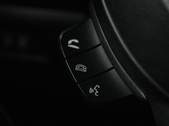 Suzuki SWIFT 1.2 Stijl Smart Hybrid | Apple Carplay / Android Auto (Navigatie) | Climate Control | Stoelverwarming | Achteruitrijcamera |