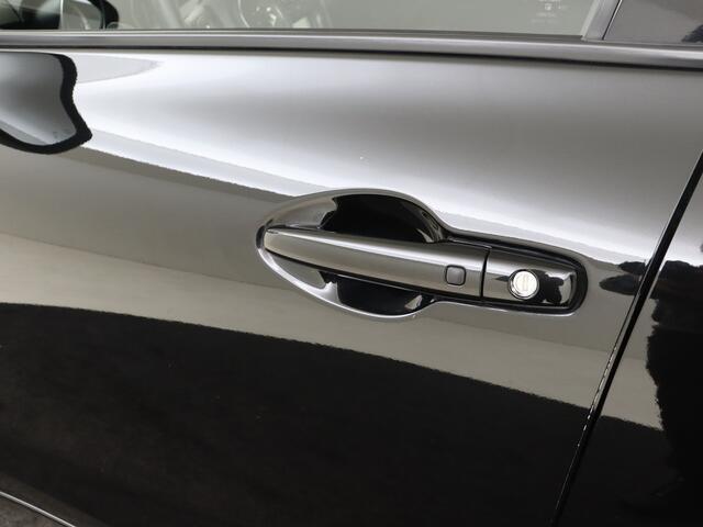 Suzuki SWIFT 1.2 Style Smart Hybrid | Achteruitrijcamera | Lichtmetalen velgen |