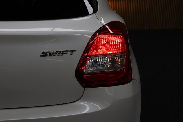 Suzuki SWIFT 1.2 Select | Cruise-control | Camera | Apple Carplay & Android Auto | Airco | Stoelverwarming | LM Velgen